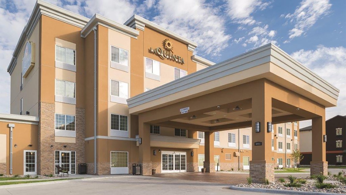 GRAND things happen at FORKS’ Alerus Center Visit Grand Forks